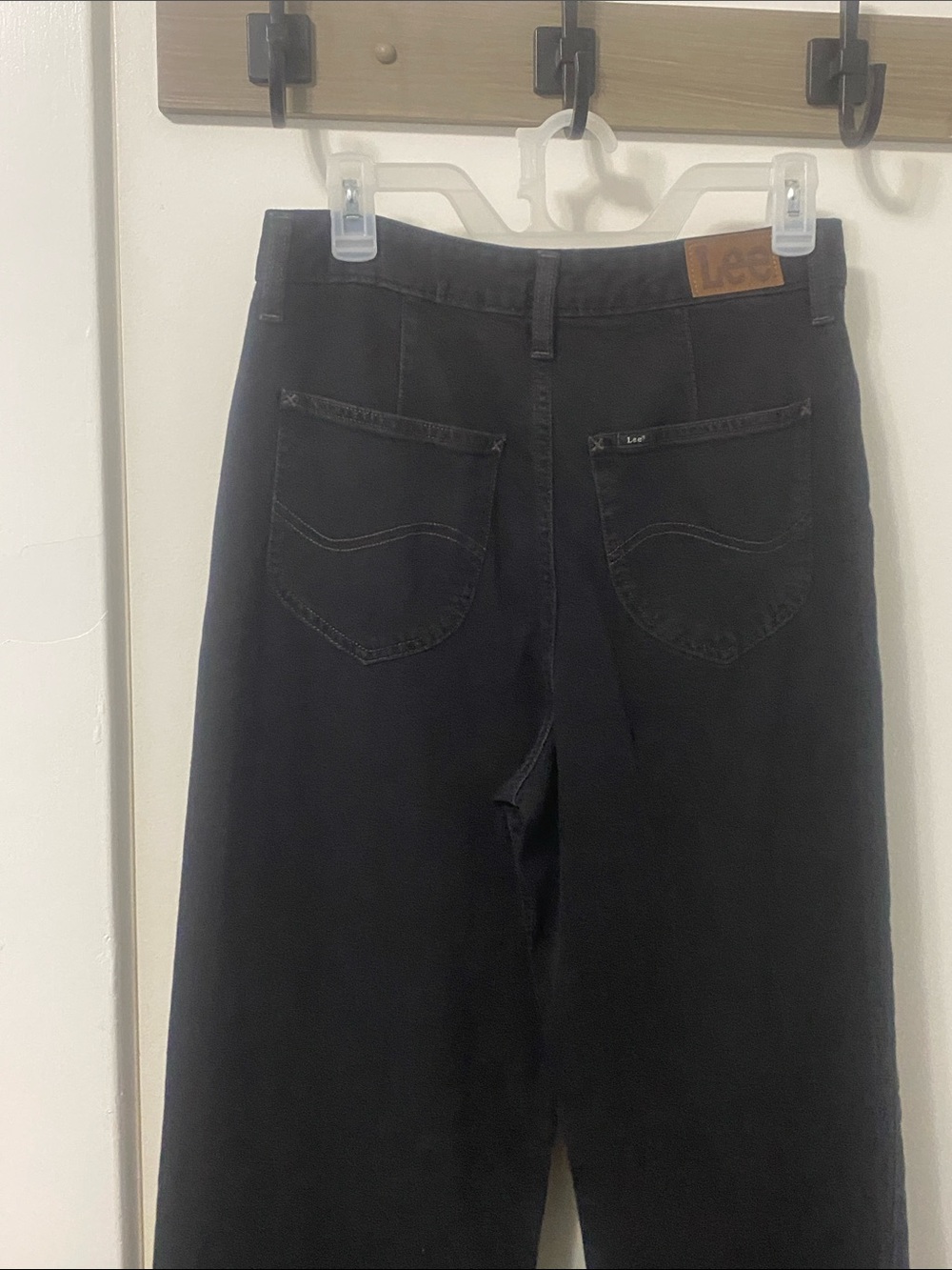 Jeans - Picture 6 of 9